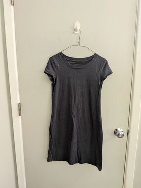 Banana Republic Charcoal Short Sleeve T-Shirt Dress Small 100 Percent Cotton EUC
